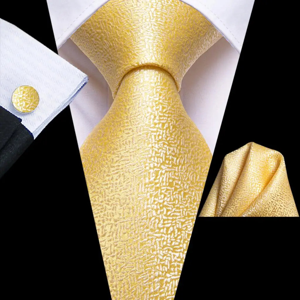 Kit de Gravata Masculina Amarela com Abotoaduras e Lenço