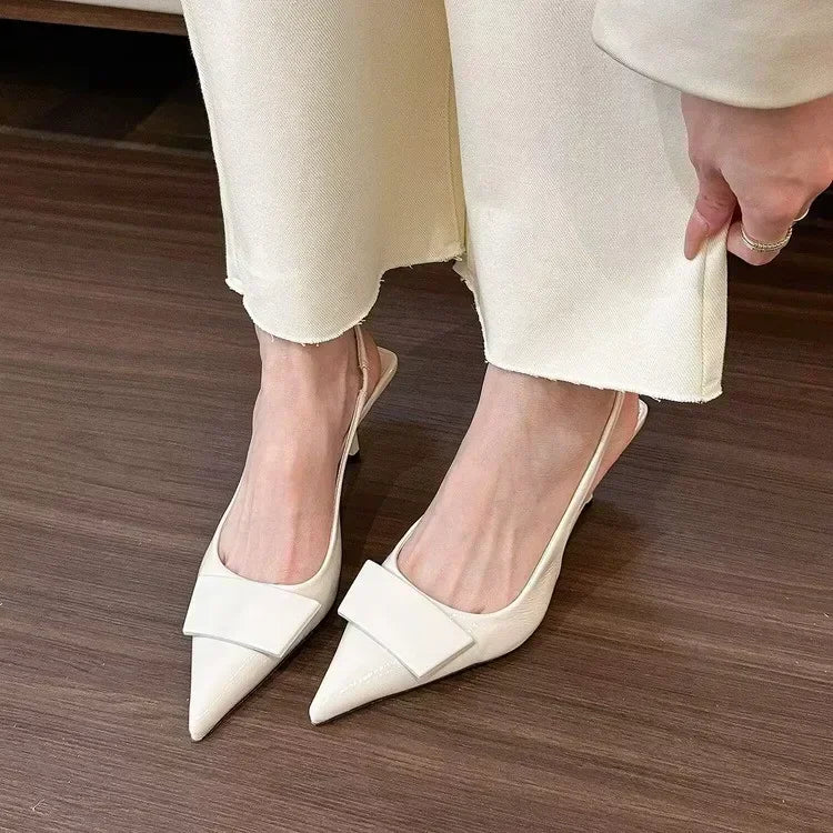 Sapato Feminino Bico Fino de Luxo Elegante