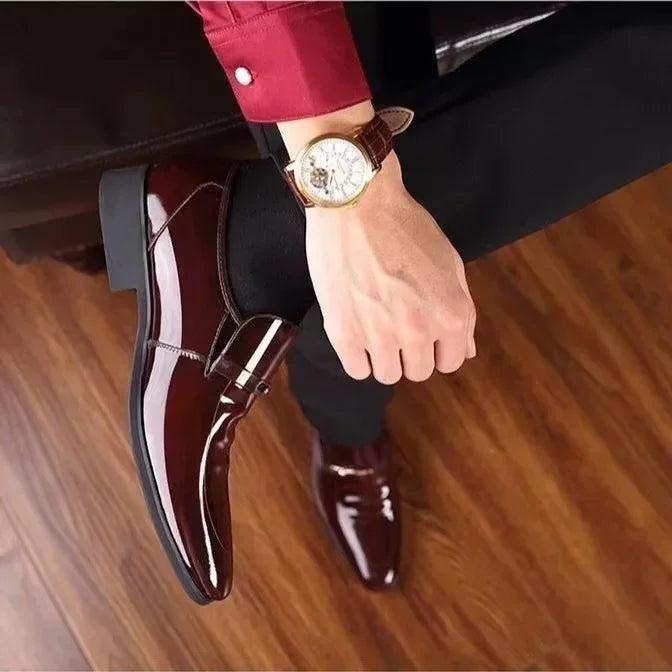 Sapato Masculino Oxford de Couro Envernizado by Loja Bruna Modas