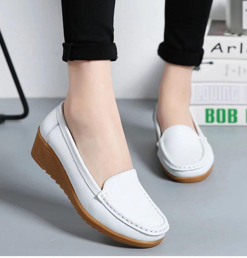 Mocassim Feminino Évora em Couro Rachado
