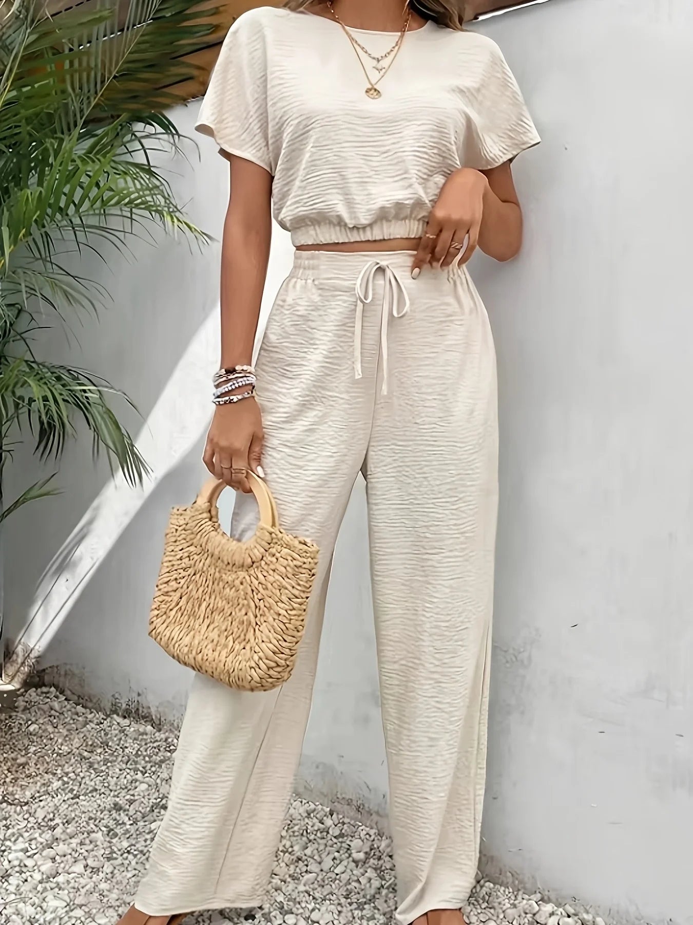 Conjunto Feminino Casual Calças Wide Leg e Blusa Manga Curta