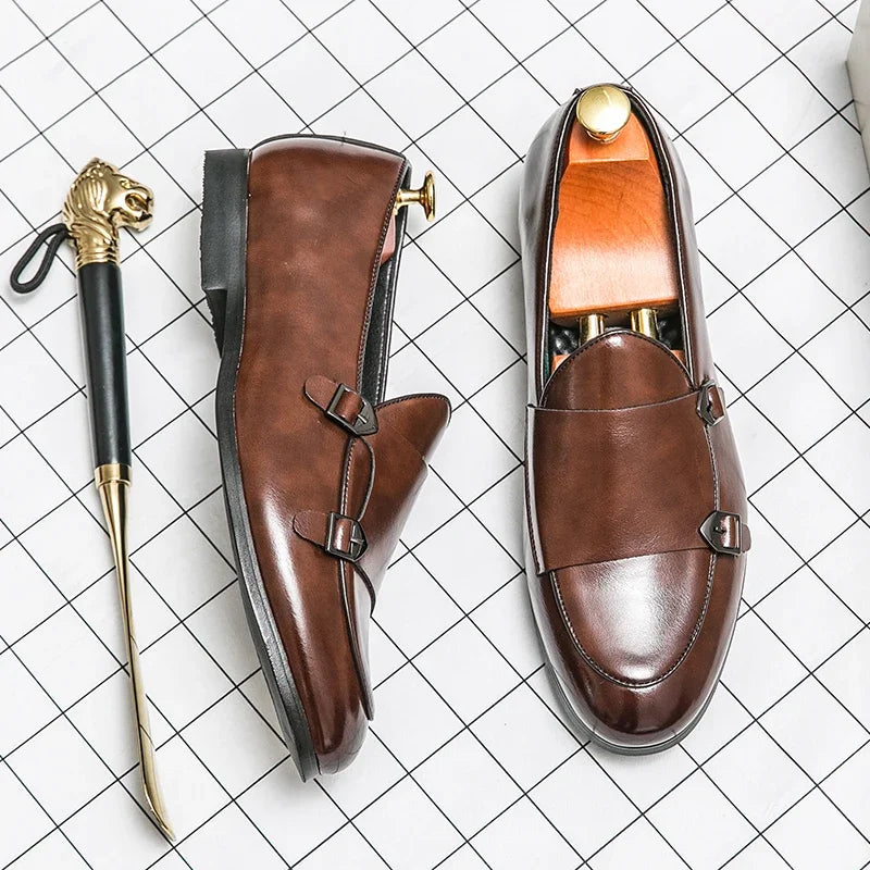 Sapato Masculino de Couro PU Estilo Monge