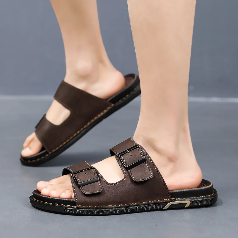 Sandália Masculina com Fivela Caldrava