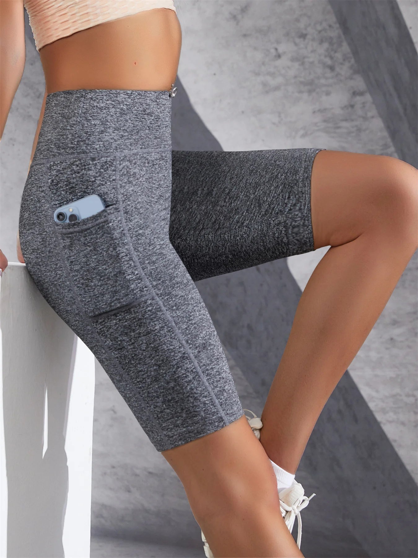 Short De Yoga Feminino Cintura Alta Com Bolsos Laterais