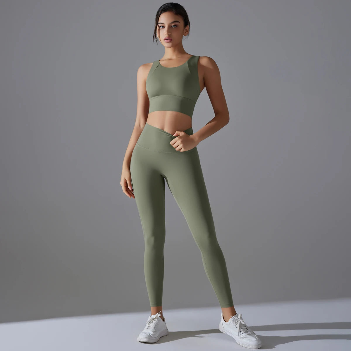 Conjunto Feminino Esportiva StreetWear Com Top e Calça Fitness