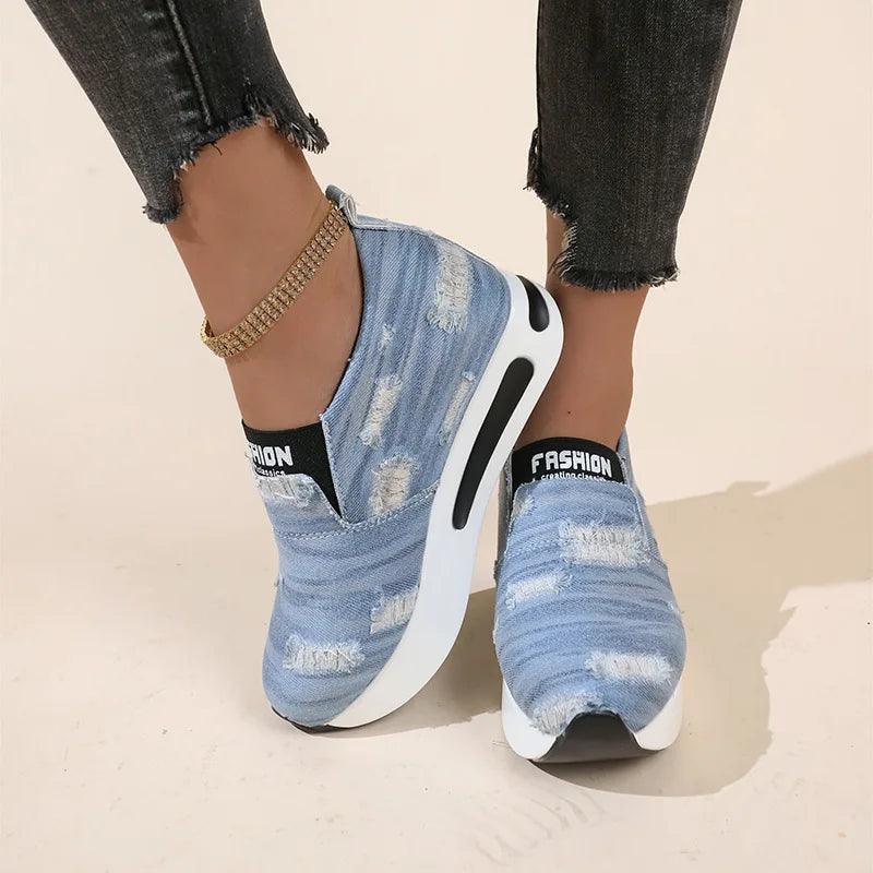 Tênis Feminino Casual Denim Rasgado