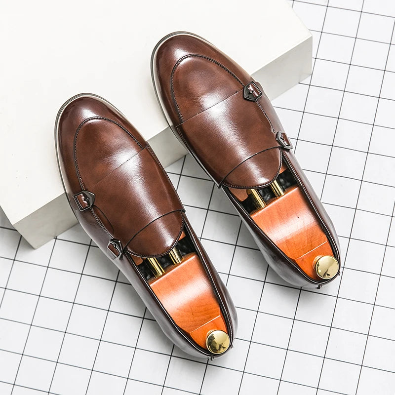 Sapato Masculino de Couro PU Estilo Monge