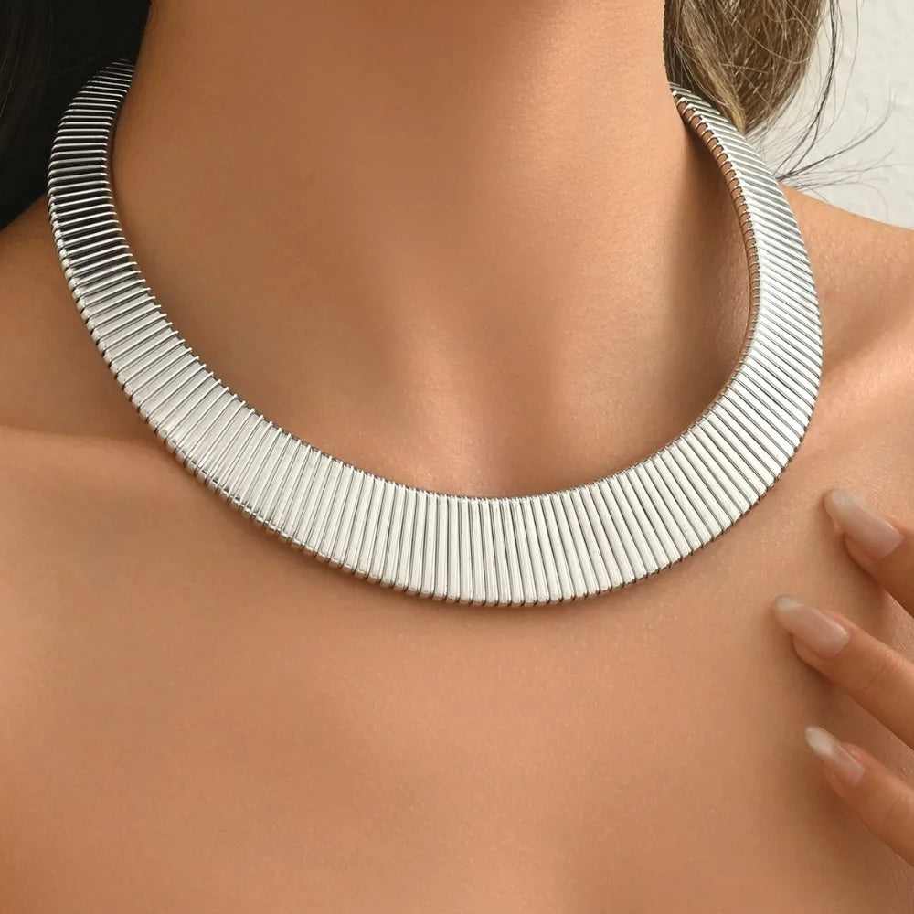Colar Gargantilha Feminino de Luxo Circulo de Fogo