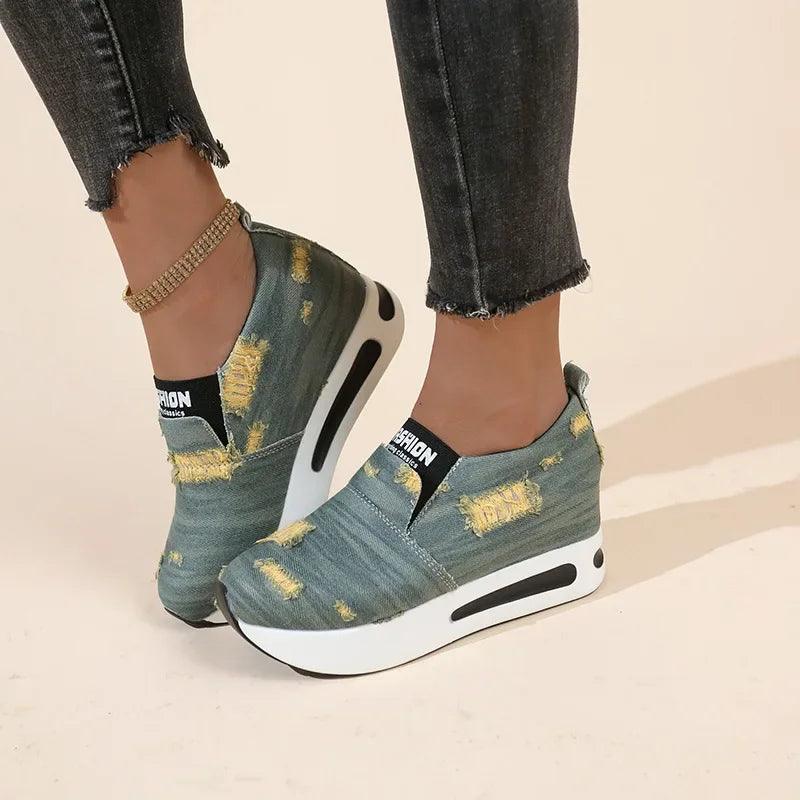 Tênis Feminino Casual Denim Rasgado