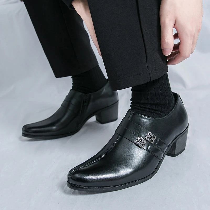 Sapato Masculino Clássico com Salto Alto 5,5cm
