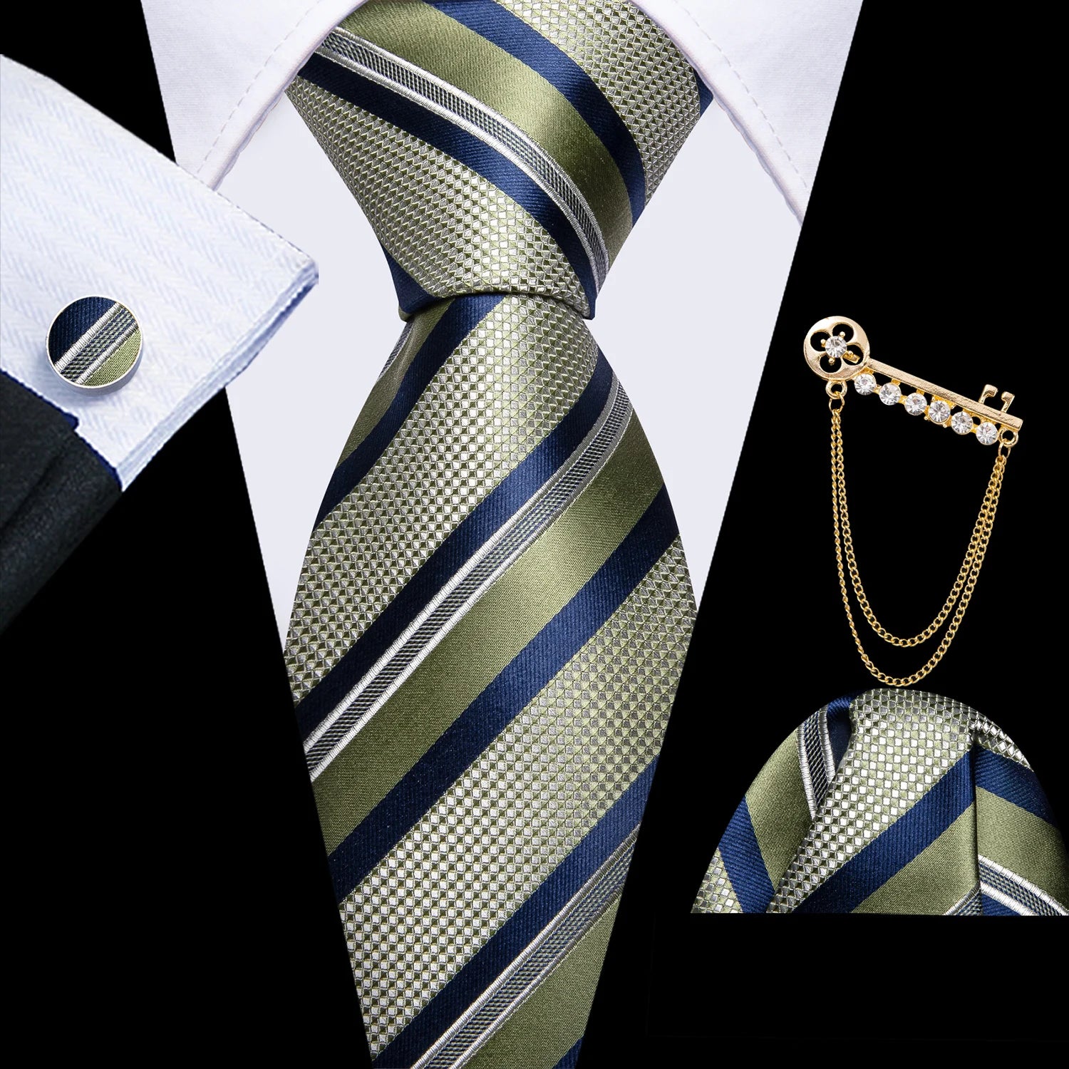 Conjunto de Gravata Masculina Listrada com Lenço de Bolso