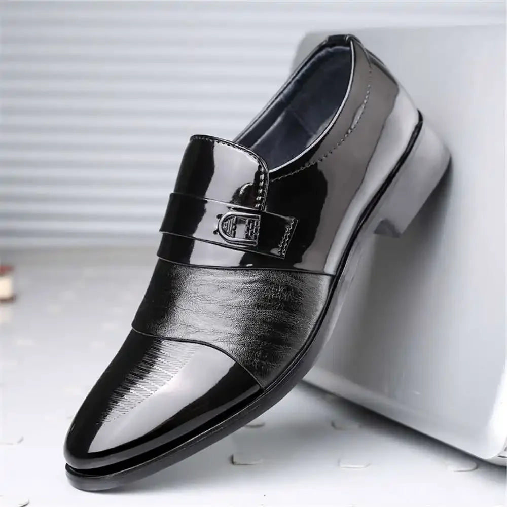 Sapato Social Masculino Hundun Slip-On com Bico Redondo