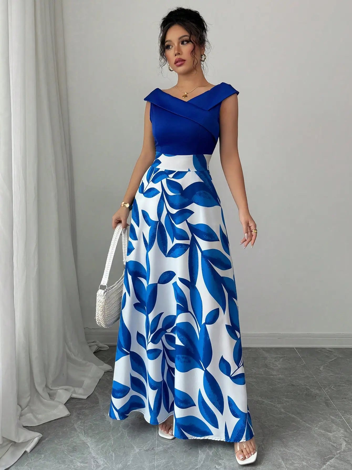 Vestido Longo Feminino com Estampa Floral by Loja Bruna Modas