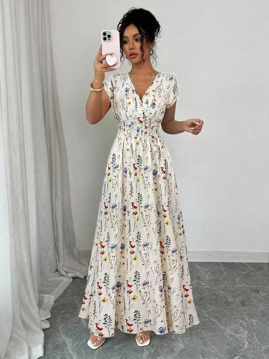 Vestido Longo Feminino com Estampa Floral Decote em V by Loja Bruna Modas