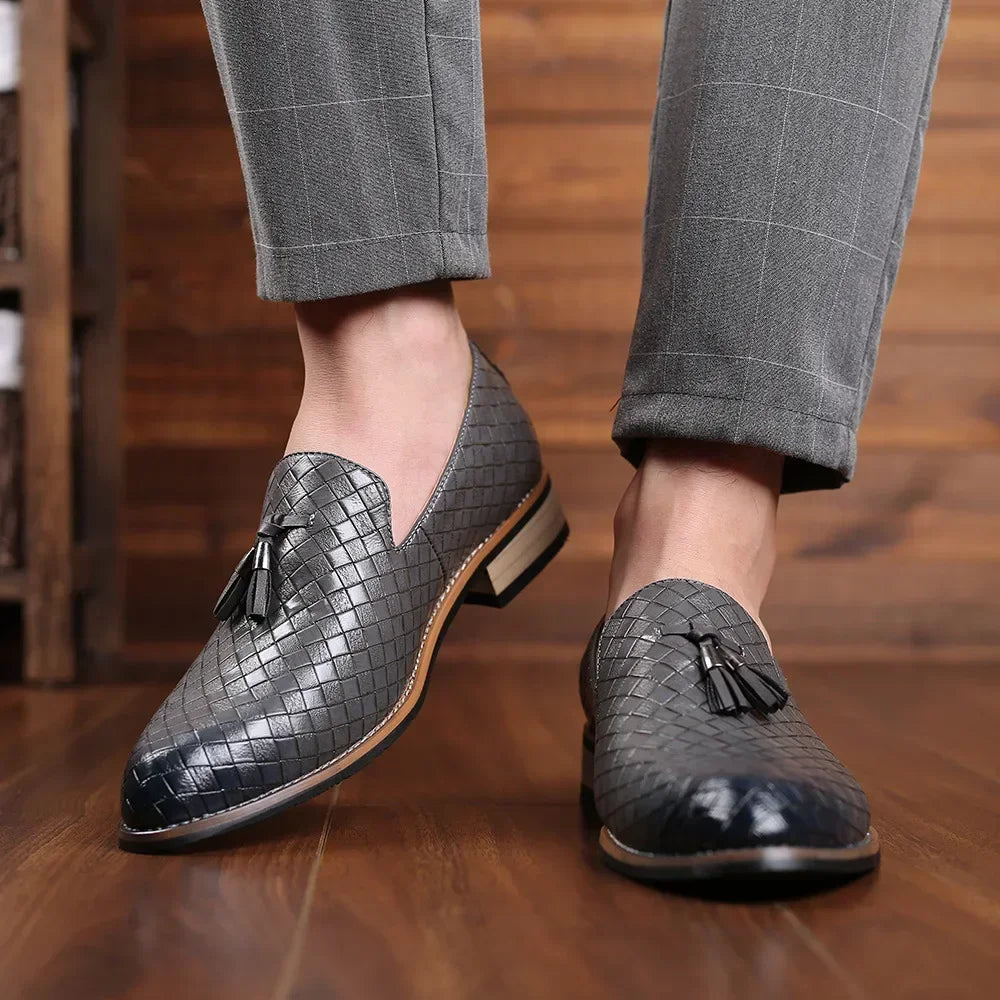 Sapato Masculino Casual Xadrez em Couro Sintético
