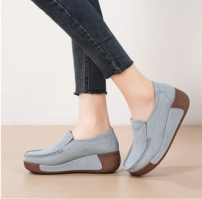 Mocassim Feminino Siena em Camurça Bovina