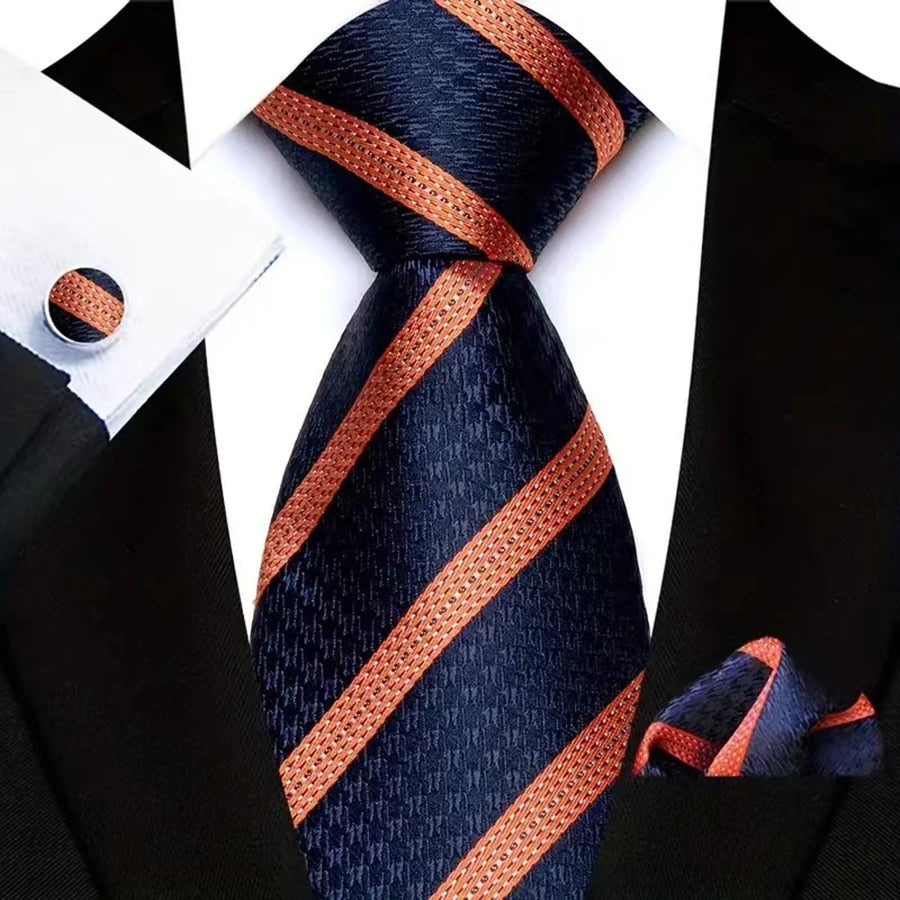 Gravata Masculina de Luxo em Jacquard Listrada