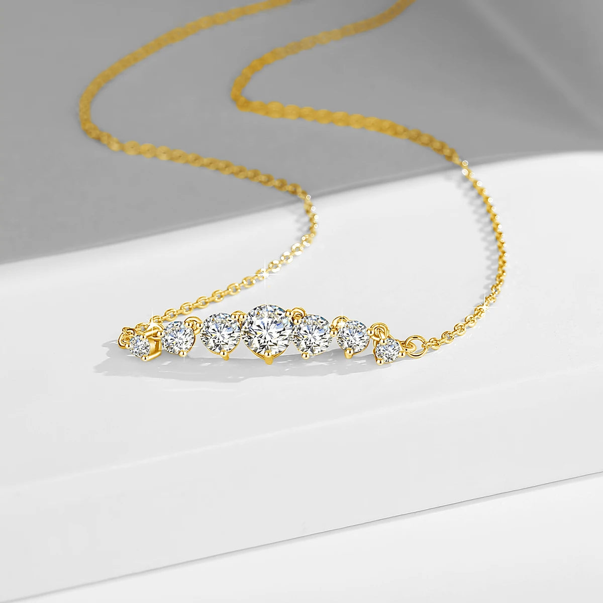 Colar Feminino de Luxo Pedra Moissanite