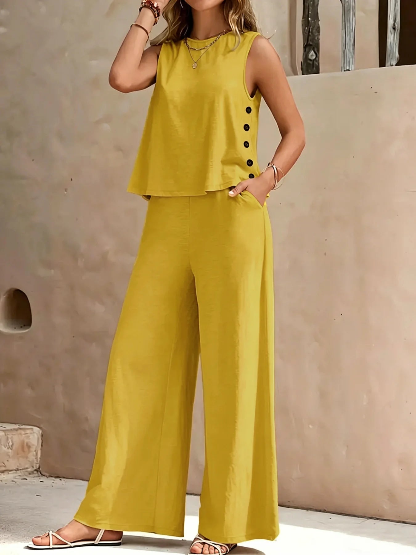 Conjunto Feminino de Duas Peças Amarelo Mostarda