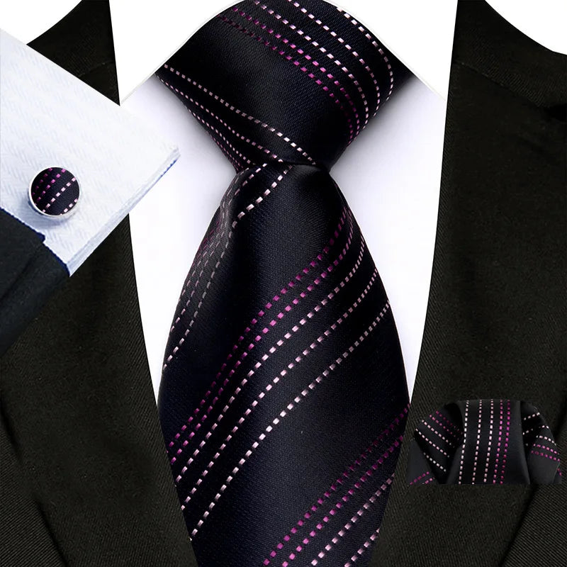 Gravata Masculina de Luxo com Estampa Paisley com Acessórios