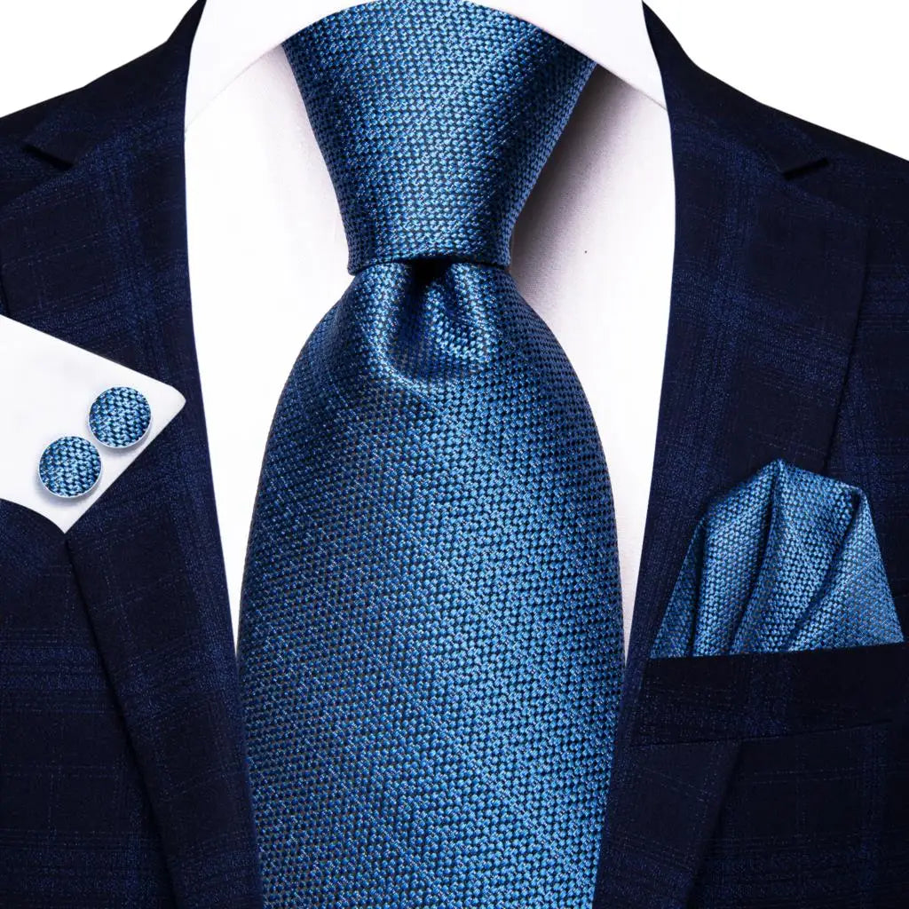 Conjunto de Gravata Premium de Seda 3 em 1 (Gravata + Lenço + Abotoaduras)