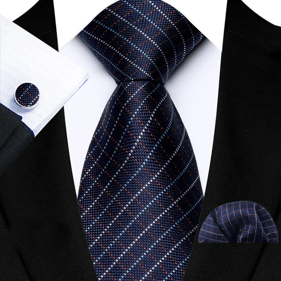 Gravata Masculina de Luxo com Estampa Paisley com Acessórios