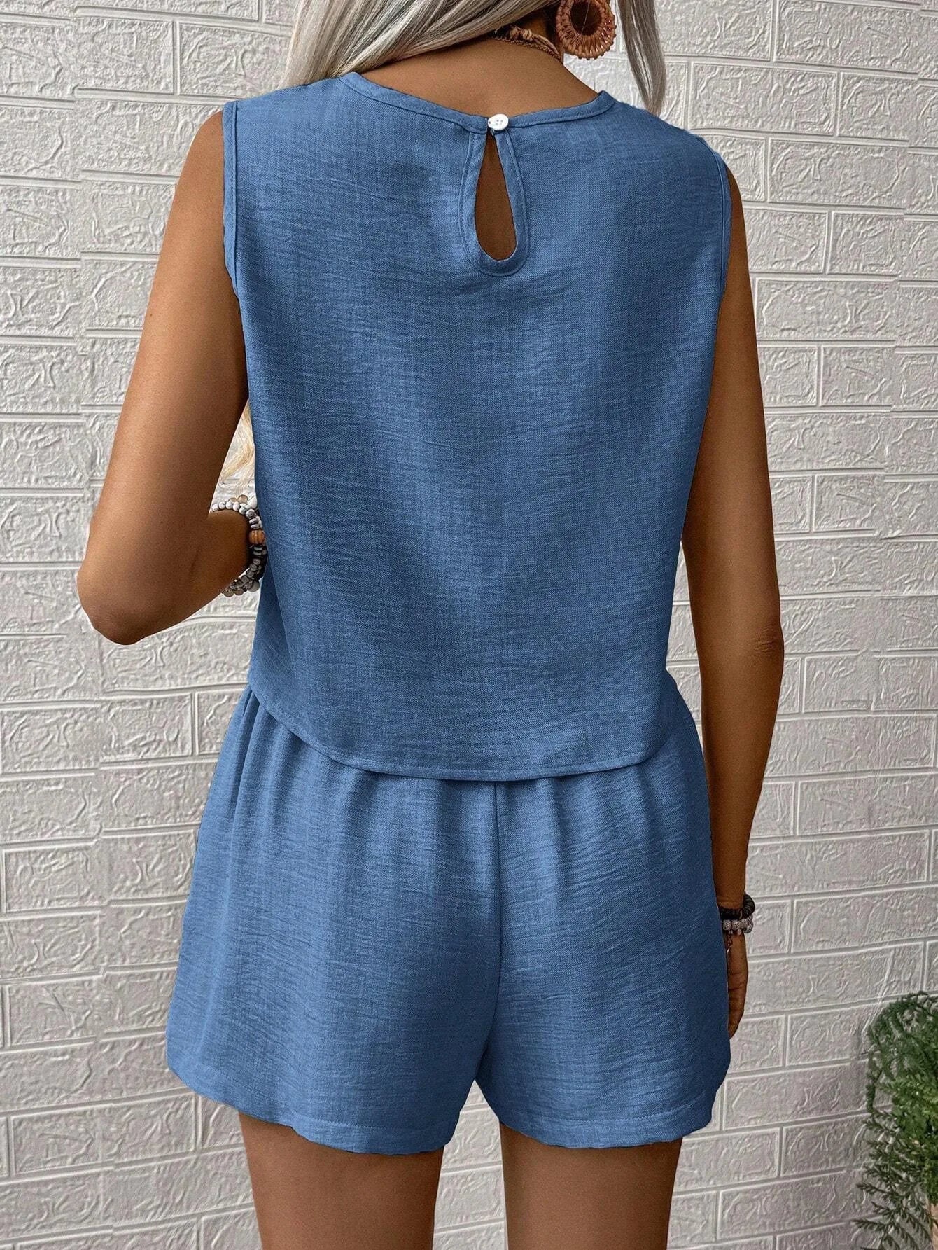 Conjunto Feminino Duas Peças Casual Short e Blusa sem Mangas