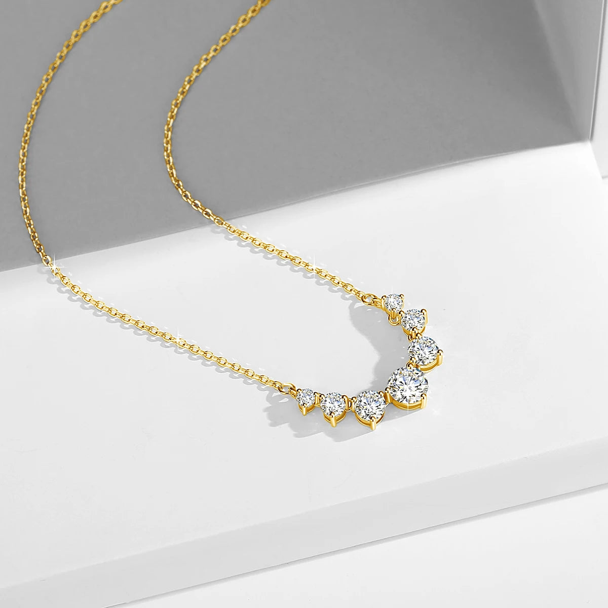 Colar Feminino de Luxo Pedra Moissanite