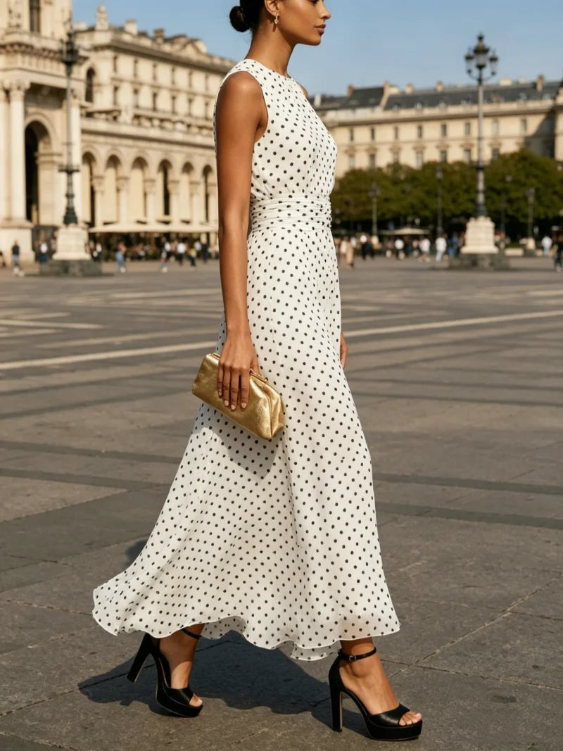 Vestido Longo Feminino Branco com Estampa de Bolinhas