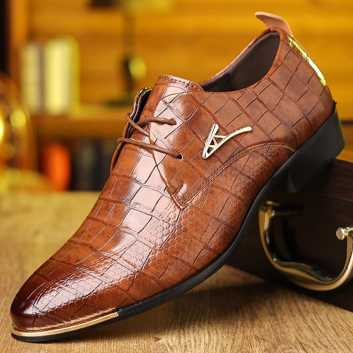 Sapato Masculino de Couro PU Macio Bico Fico