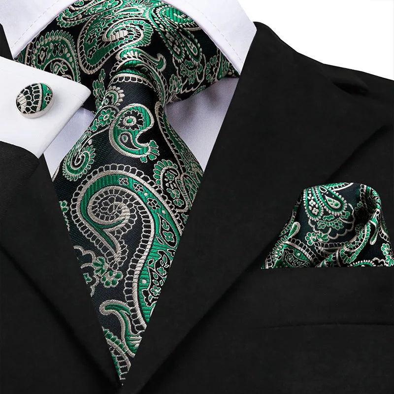 Conjunto Gravata Seda Floral Verde Hi-Tie Italiana + Lenço e Abotoaduras
