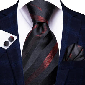 Gravata Seda Hi-Tie 8,5cm com Lenço e Abotoaduras
