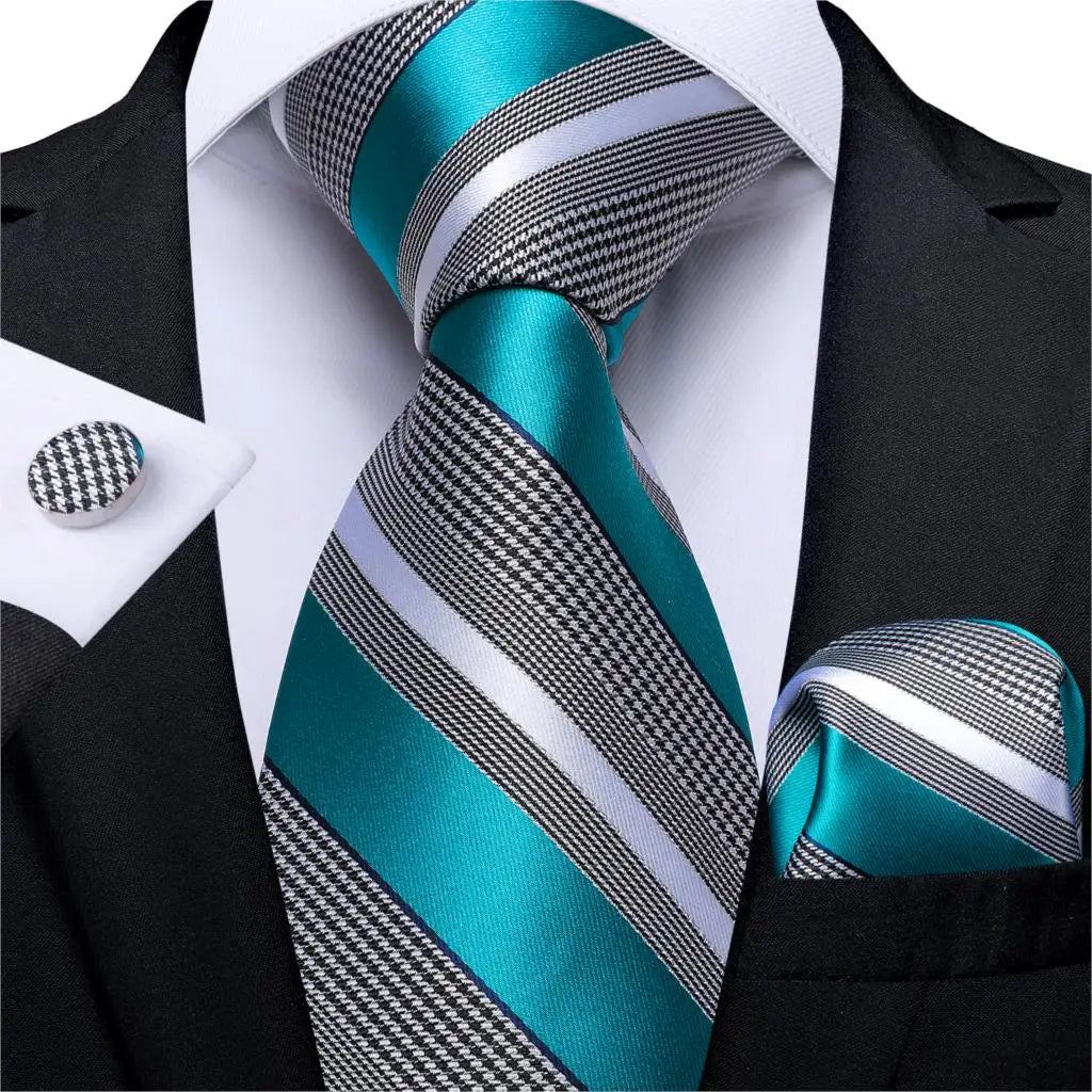 Kit Gravata Masculina Listrada Social com Lenço e Abotoaduras
