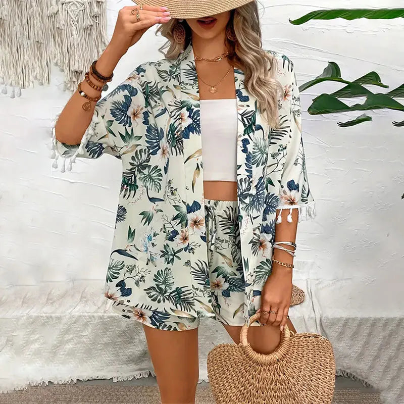 Conjunto Feminino Floral de Verão - Cardigan e Shorts