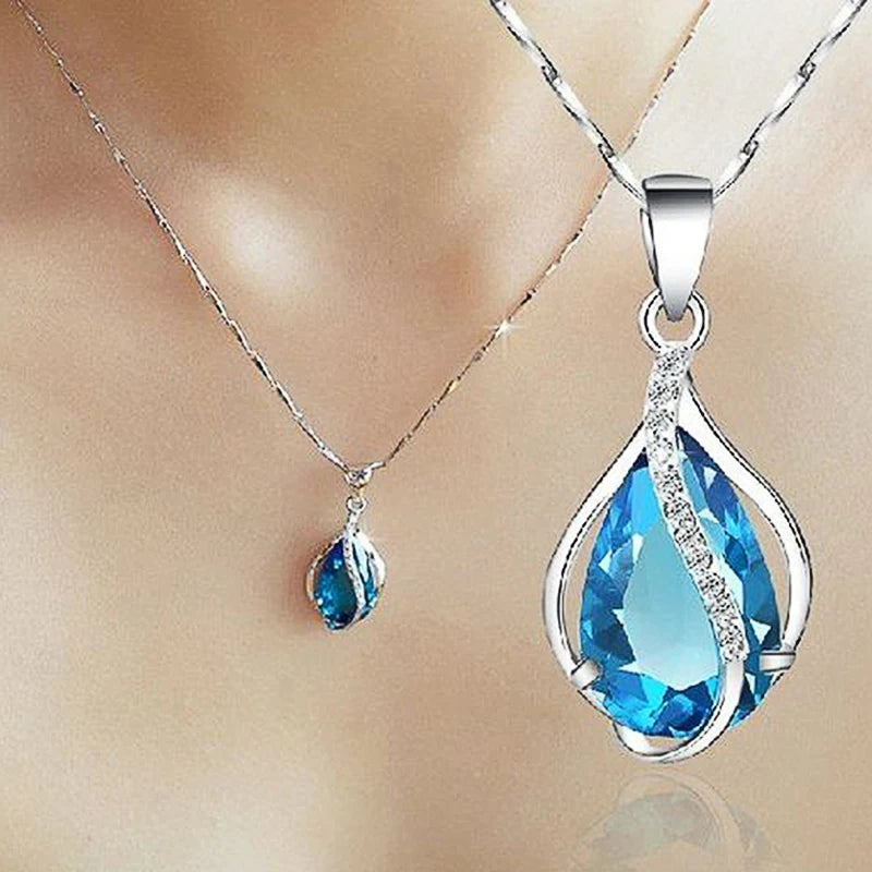 Colar Feminino Gota D'água de Zircônia Cúbica