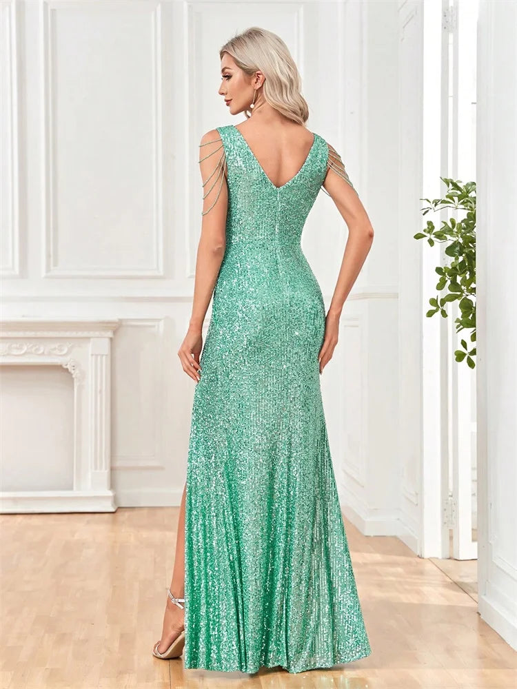 Vestido Longo Feminino de Festa com Decote em V e Lantejoulas