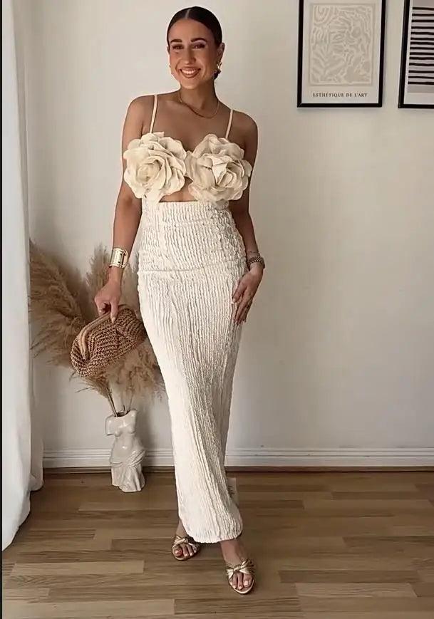Vestido Longo Bodycon de Apliques Sem Costas | Elegância e Estilo