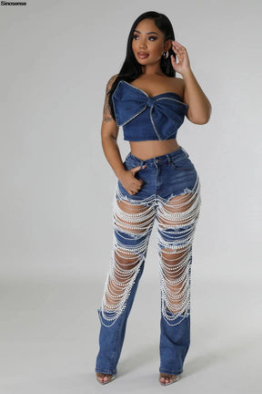 Calça Feminina Jeans Rasgada com Strass