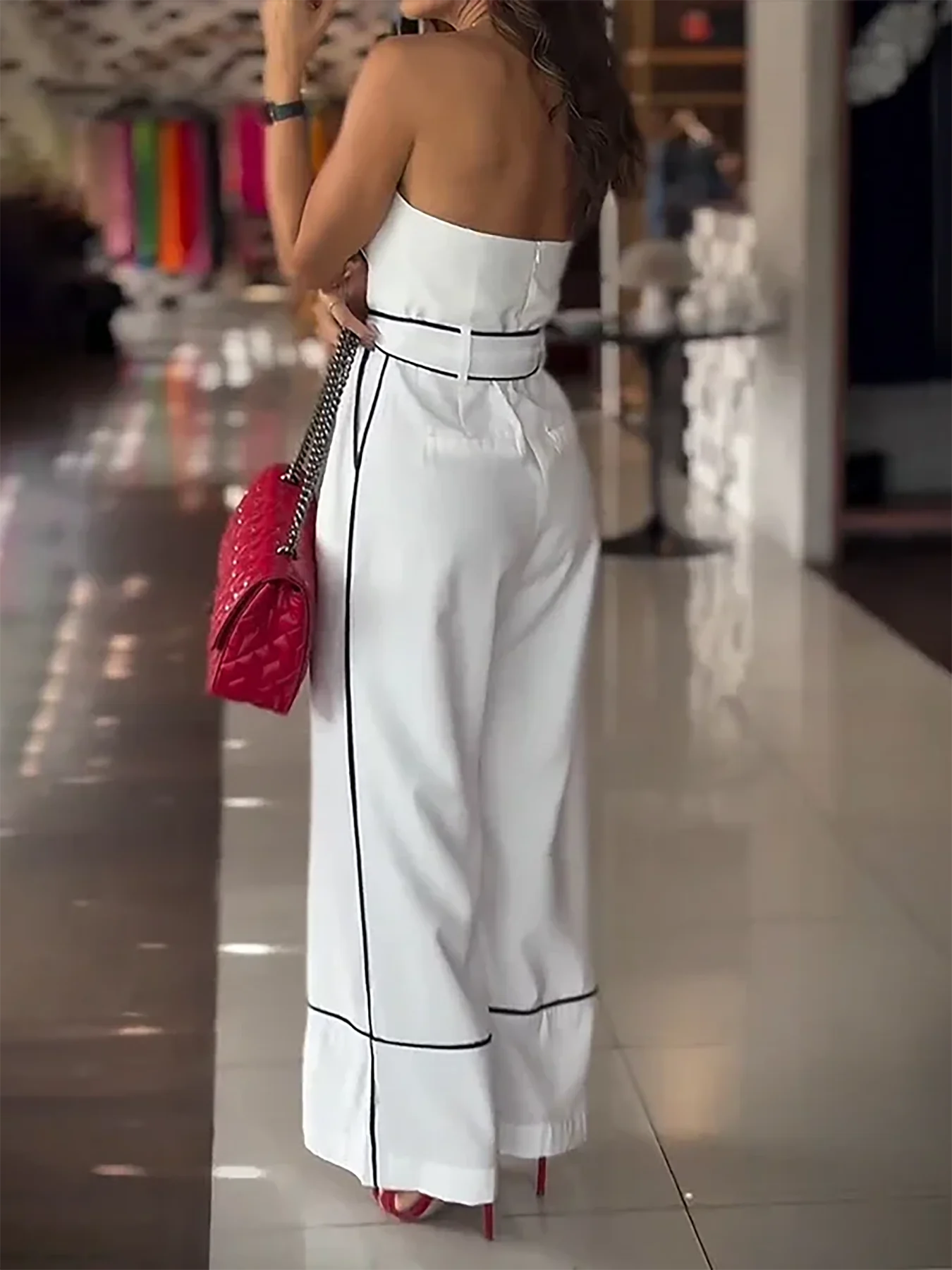 Macacão Feminino com Amarração Ajustável na Cintura by Loja Bruna Modas