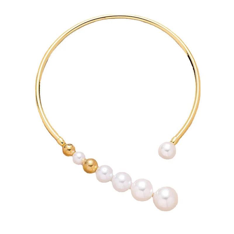 Colar Feminino de Pérolas Exageradas
