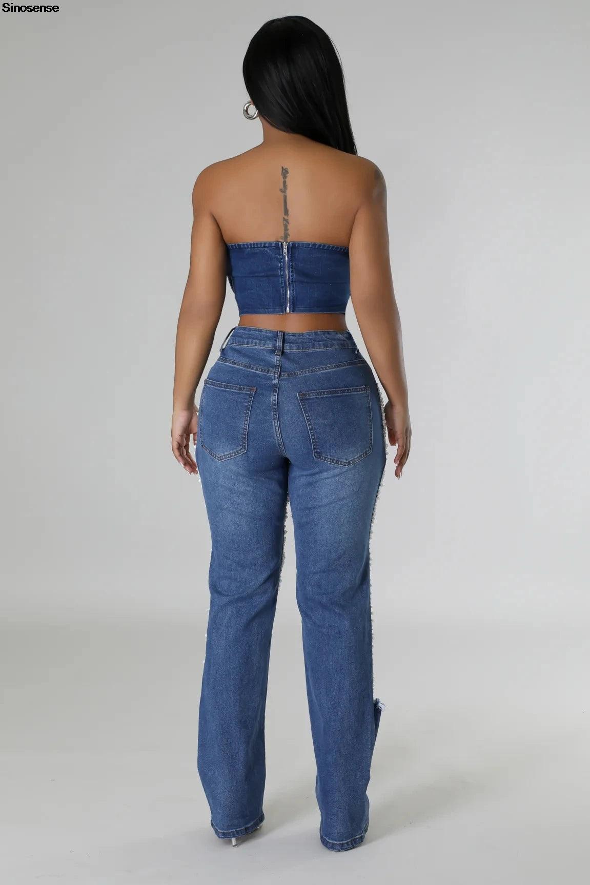 Calça Feminina Jeans Rasgada com Strass