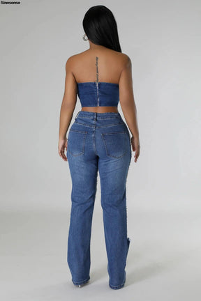 Calça Feminina Jeans Rasgada com Strass