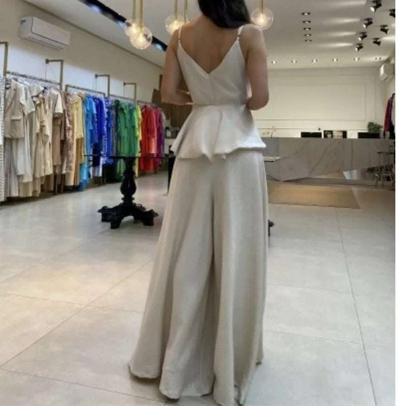 Macacão Feminino Moderno com Alças Cintura Alta by Loja Bruna Modas