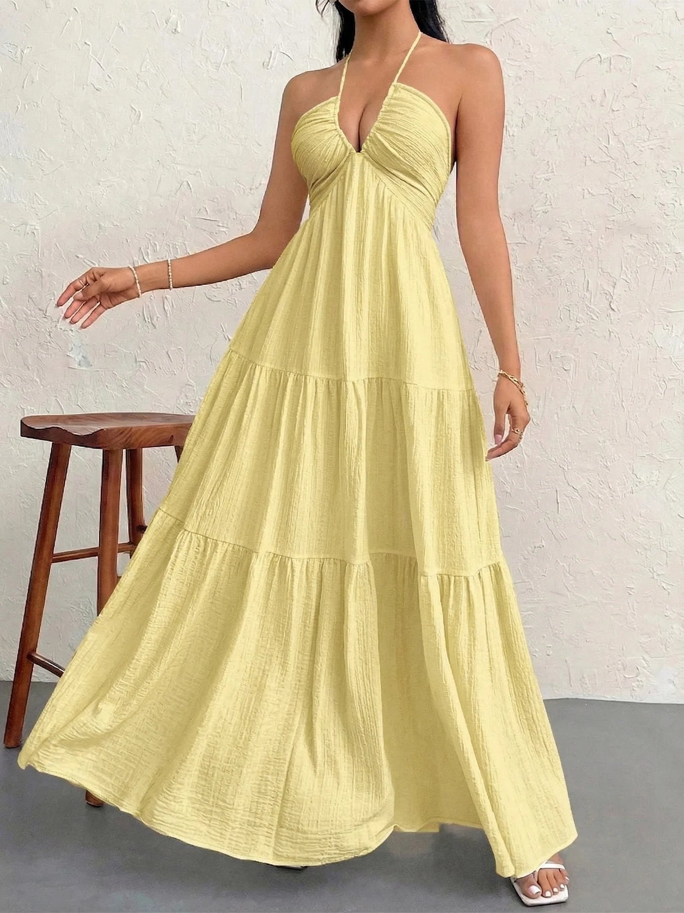 Vestido Longo Feminino Casual Amarelo com Decote Halter by Loja Bruna Modas