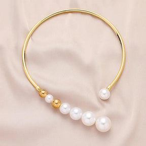 Colar Feminino de Pérolas Exageradas