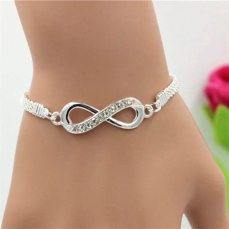 Pulseira Infinito com Strass - Elegância Unissex