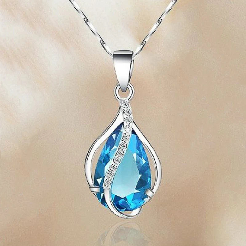 Colar Feminino Gota D'água de Zircônia Cúbica
